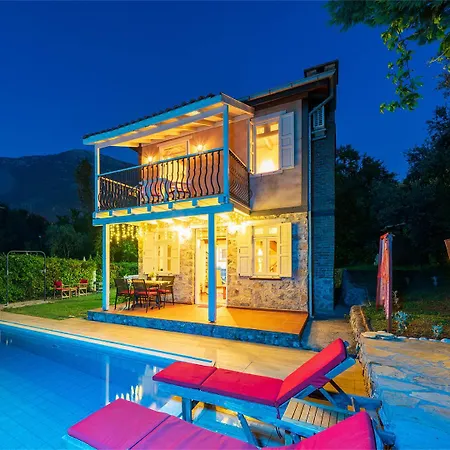 Aurora In Oeluedeniz *